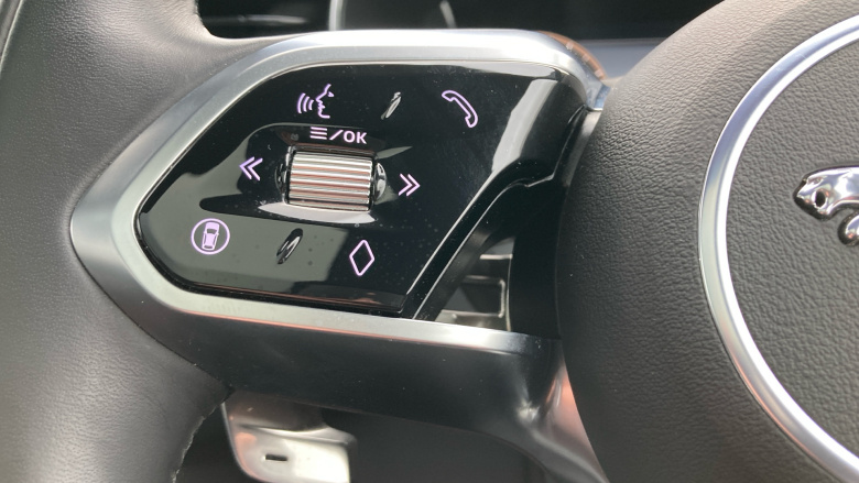 Jaguar F-Pace 2.0 D200 R-Dynamic HSE Black 5dr Auto AWD Diesel Estate